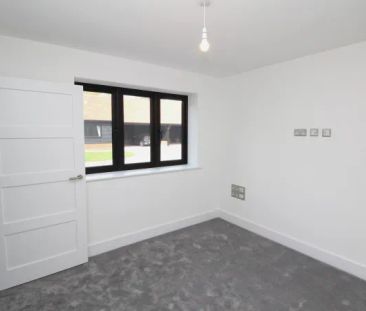 Essex, CM11, Oak Hill Mews, Coxes Farm Road - Photo 6