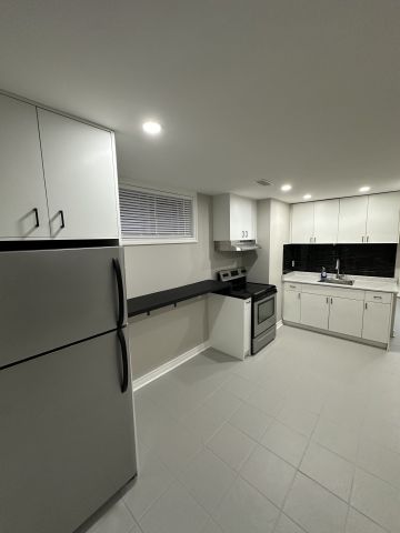 For Lease - 55 Breeze Drive Unit# Bsmt, Bradford West Gwillimbury, Ontario - Photo 2