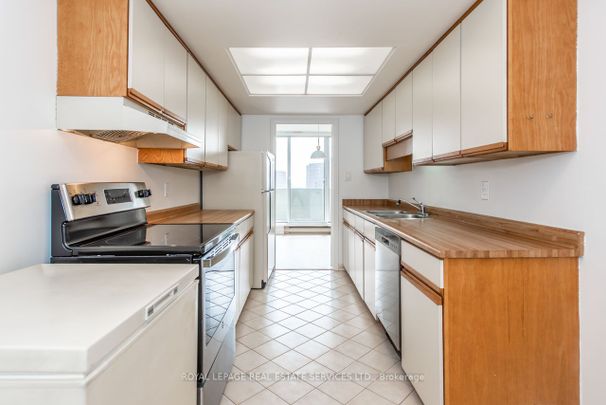 95 La Rose Avenue #1404 , - Photo 1