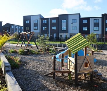 Newly 2 Bedrooms Low Maintenance - Photo 4