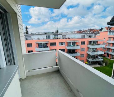 "moderne 3.5-Zimmer-Wohnung mit zwei Balkonen" - Foto 1