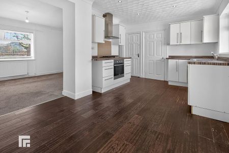 3 bedroom semi-detached house to rent - Photo 3