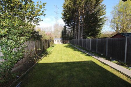 1 bedroom in a house share to rent - Photo 3