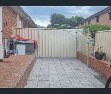 Perfect Location ,Walk to School and SAVE ENERGY BILLS !! - Photo 6