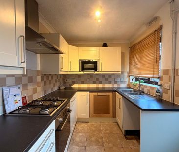 2 bedroom terraced house to rent - Photo 5