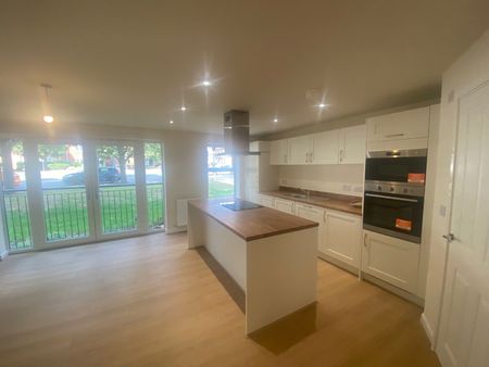 2 bedroom apartment to rent - Photo 4