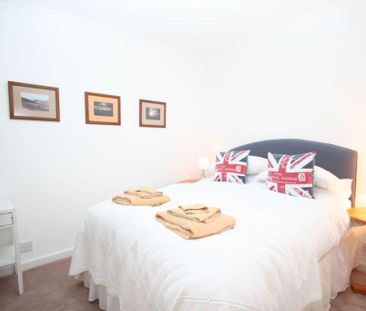 2 bedroom end of terrace house to rent - Photo 6