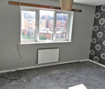 2 bedroom semi-detached house to rent - Photo 4