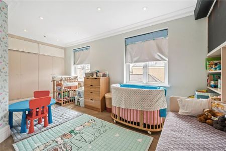 6 bedroom terraced house to rent - Photo 4