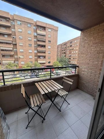 Avinguda del Primer de Maig, Valencia, Valencian Community 46017 - Photo 3
