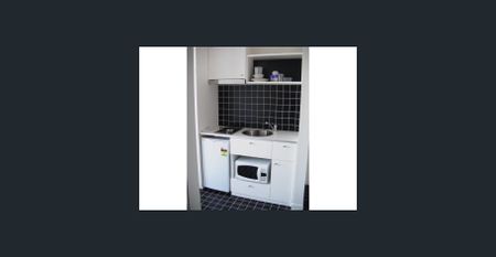 Melbourne Student House - Balcony apartment. - Photo 5