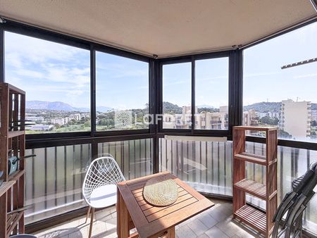 Location Appartement 2 pièces 30m² - Photo 2
