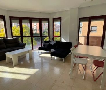 Piso de alquiler en Calle Doctor Ángel Pascual Megía, Garbinet - Pa... - Photo 1