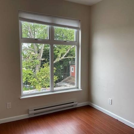 ***Vancouver east 2 bedroom apartment for rent *** - Photo 1