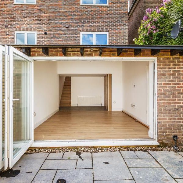 2 bedroom terraced house to rent - Photo 1