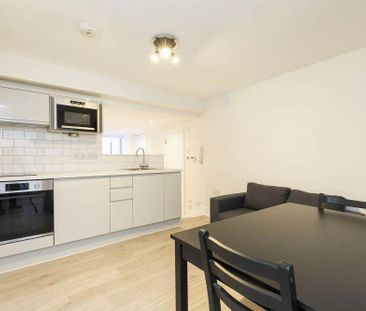 Studio to rent - Photo 3