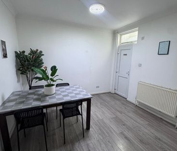 Room in a Shared House, Morley Road, E15 - Photo 2
