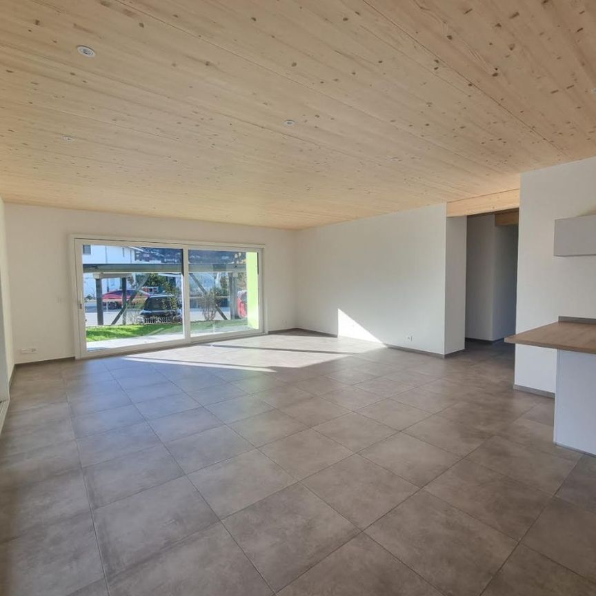 Beautiful 4.5p apartment in Bouveret - Photo 1