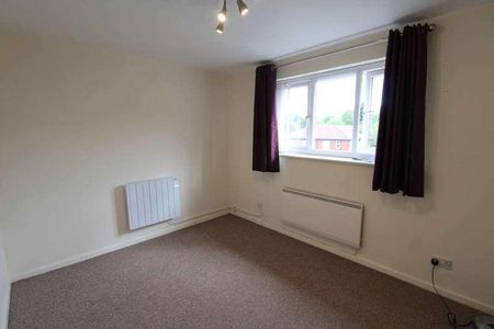 Bury New Road, Prestwich, M25 - Photo 3