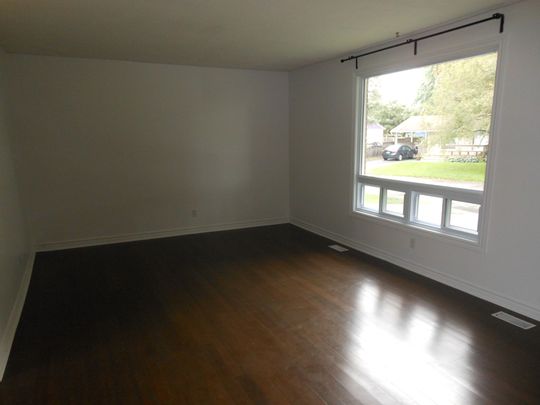 For Lease - 2 Laurie Court, Kanata, Ontario - Photo 1