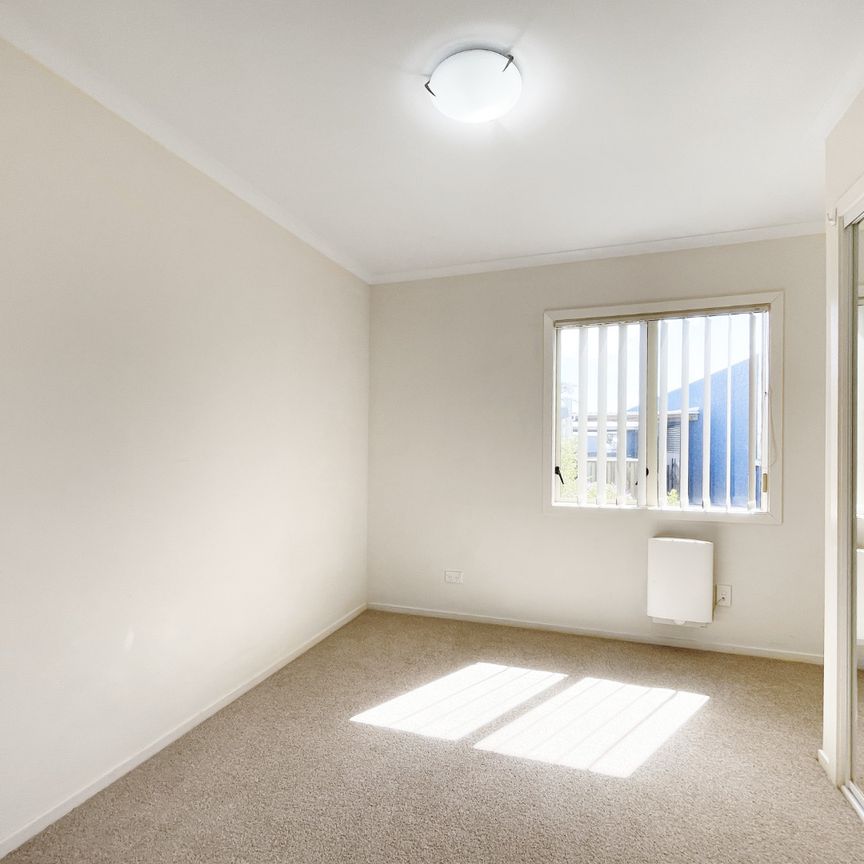 Stanhope Road - 3 Bedroom - 1 Bathroom - 2 Carparks - Photo 1