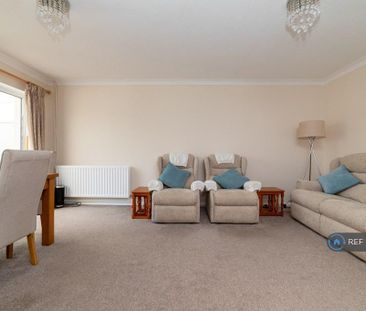 2 bedroom bungalow to rent - Photo 3