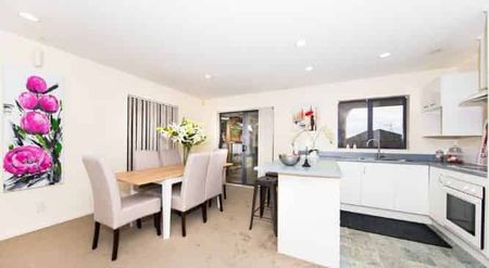 Solid Brick Family Home - Photo 4