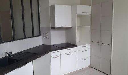 location Appartement T3 DE 89.3m² À LYON - Photo 5