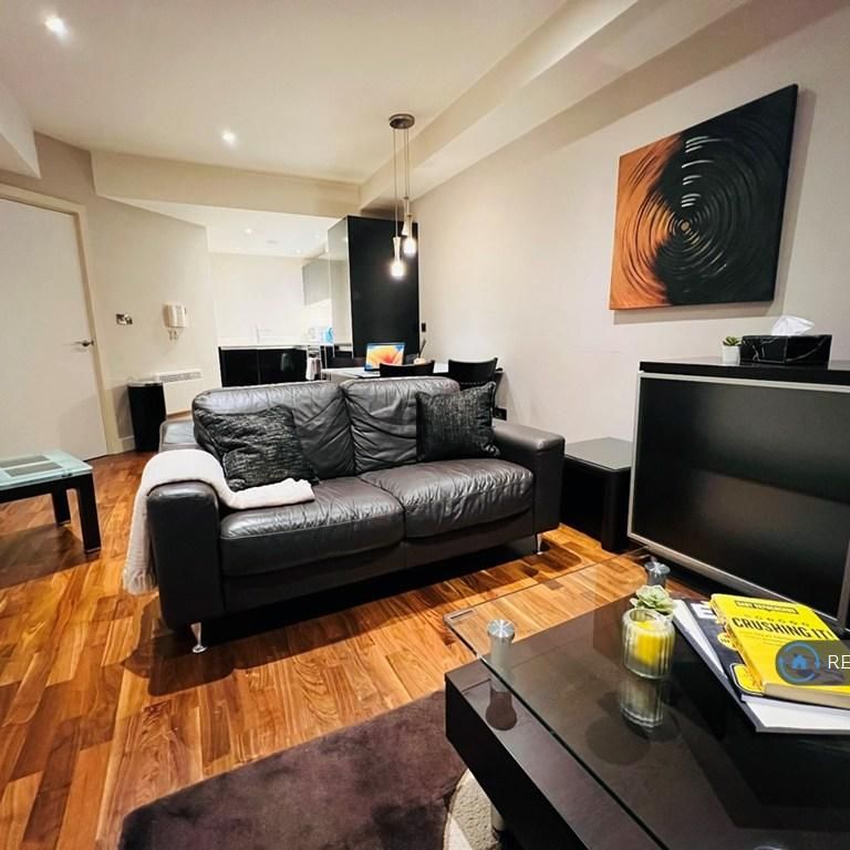 1 bedroom flat to rent - Photo 1