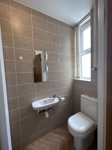 10 bedroom house share to rent - Photo 4