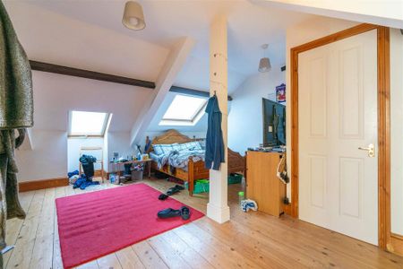 4 bedroom maisonette to rent - Photo 5