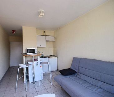 Appartement 1 pièces 18m2 MARSEILLE 5EME 456 euros - Photo 1