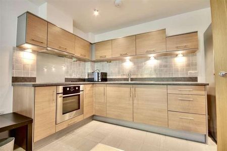 Richmond House, Bonfire Corner, Portsmouth, PO1 - Photo 5