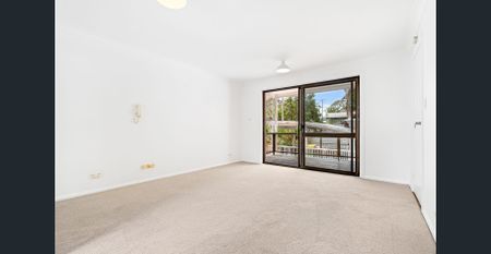 Tranquil Bush Retreat in Jannali - Photo 2