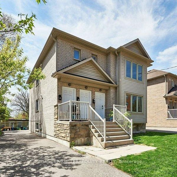 For Lease - 140 Mary Street, Oshawa, Ontario - Photo 1