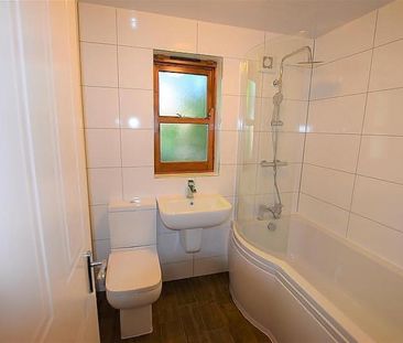 2 Bedroom Apartment To Let - Photo 5