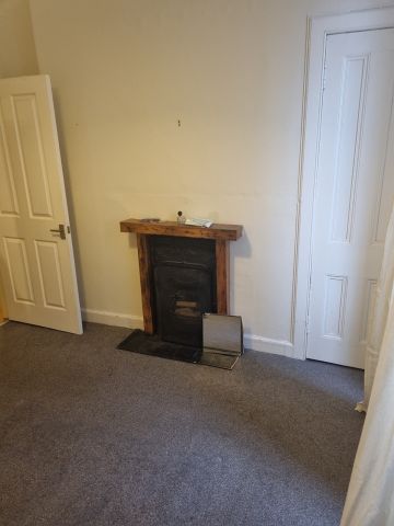 2 Bed Flat, Thorntree Street, EH6 - Photo 4