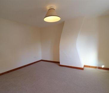 1 bedroom semi-detached house to rent - Photo 4