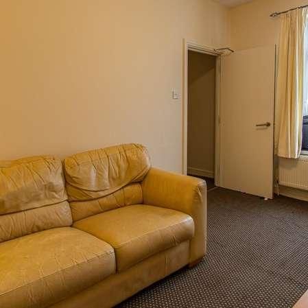 Minister Street, Cathays, CF24 - Photo 1