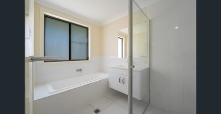 MODERN & LOW-MAINTENANCE LIVING IN PRIME NORTH HILL LOCATION - Photo 5