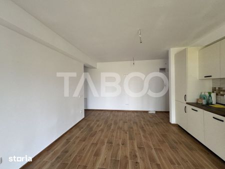 Apartament la etajul 2 cu 3 camere balcon loc parcare Doamna Stanca - Photo 2