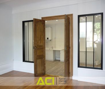 MACON CENTRE TRES BEL APPARTEMENT RENOVE AVEC COUR INTERIEURE - Photo 6