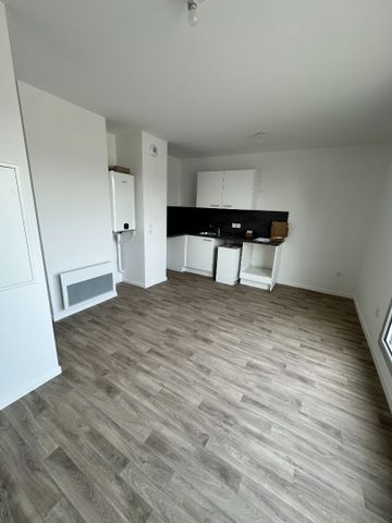 Apartment - Photo 2