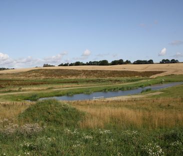 Indflytningsklart rækkehus, med kort afstand til hverdagens fornøde... - Foto 1