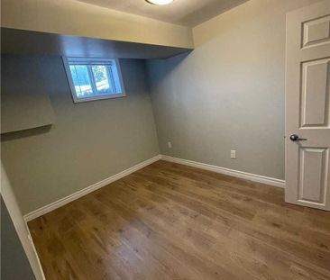 For Lease - 56 Mcintyre Crescent, Halton Hills, Ontario - Photo 3