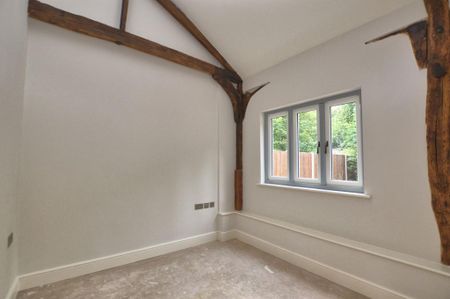 2 bedroom barn conversion to rent - Photo 2