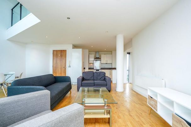 3 bedroom flat to rent - Photo 1