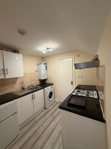 1 bedroom apartment to rent - Photo 4