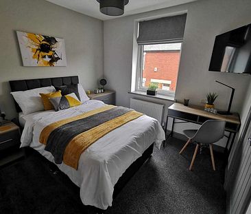 ❤️En Suite Room In Beautifully Renovated 4 bed house🥰 - Photo 5