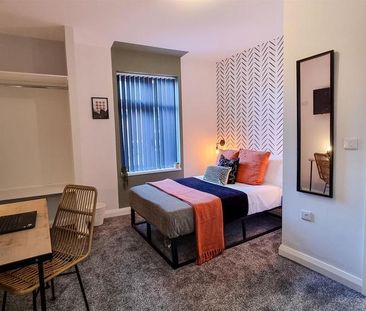 1 bedroom in a house share to rent - Photo 3